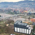 Aria Luxury Apartment, *