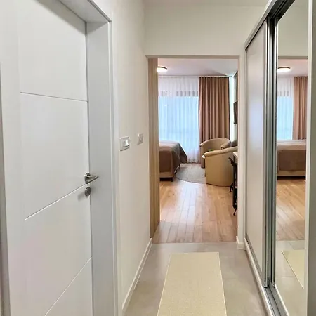 Aria Luxury Apartment, 公寓